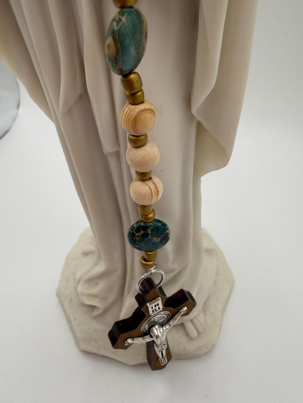 Handmade Green Bead Rosary with Wood & Silver Crucifix – Catholic Prayer Rosary
