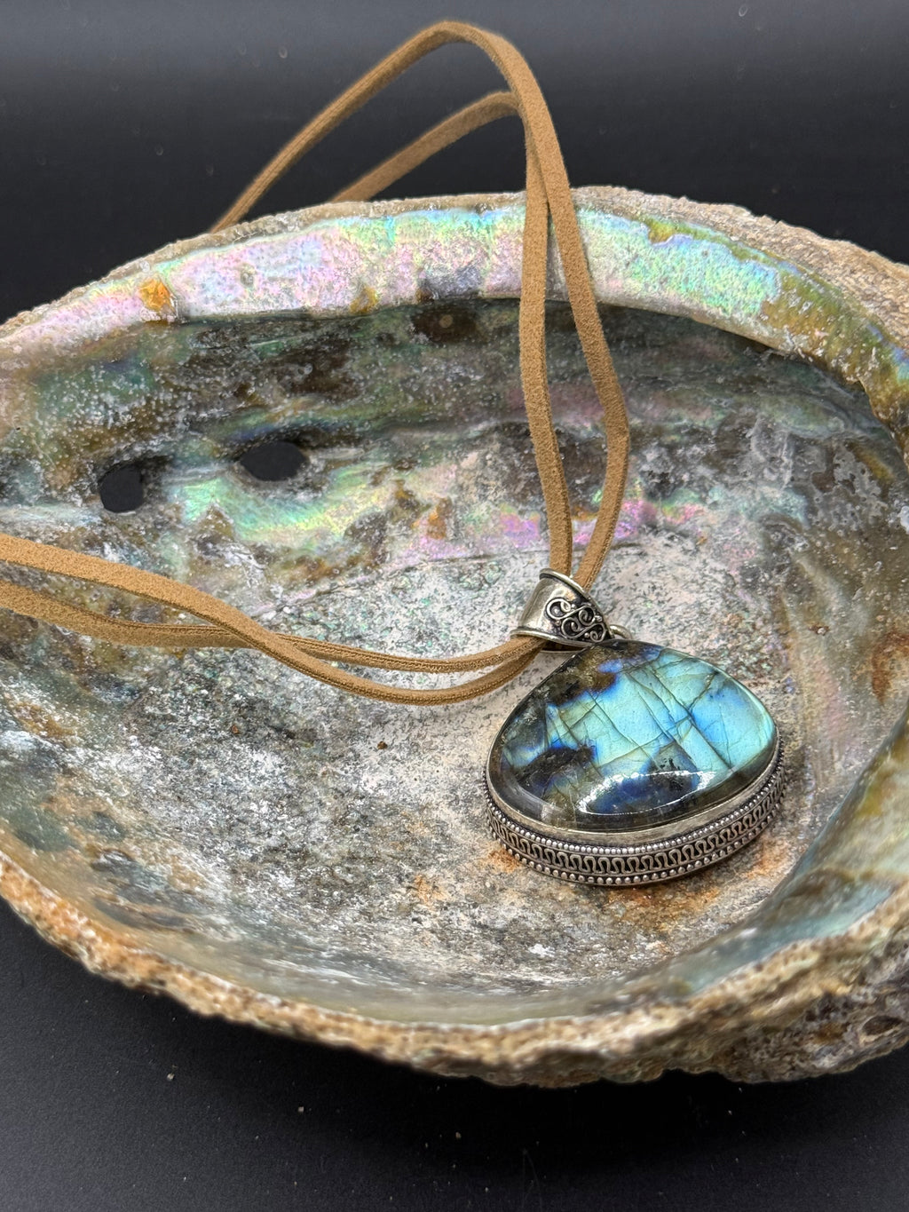 Large Teardrop Labradorite Statement Pendant Necklace – Boho Suede Cord Jewelry