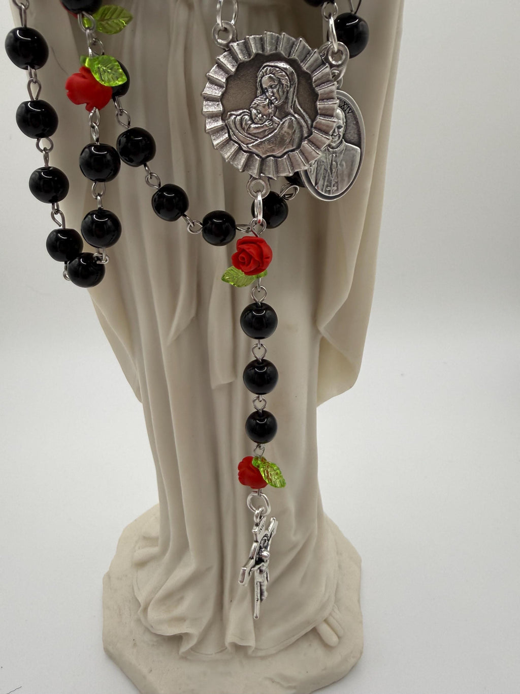 Black Rosary, Red Rose Accents, Madonna & Child, St. Pope Leo Medal
