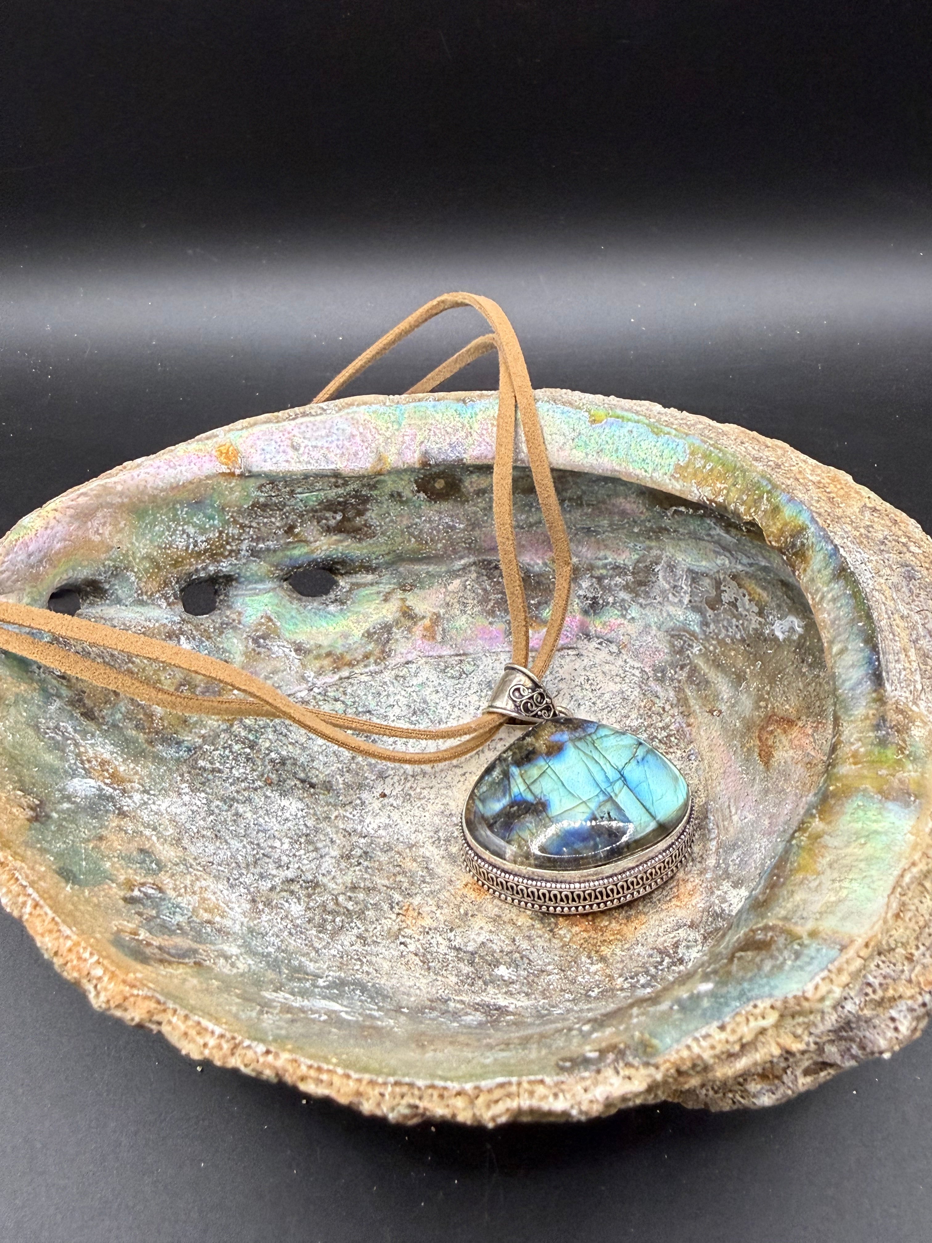 Large Teardrop Labradorite Statement Pendant Necklace – Boho Suede Cord Jewelry