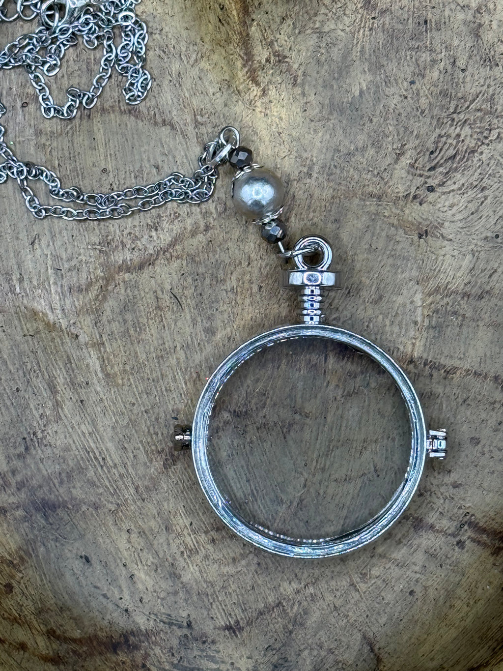 Vintage Style Magnifying Glass Necklace, Silver Monocle Pendant, Steampunk Cosplay Accessory