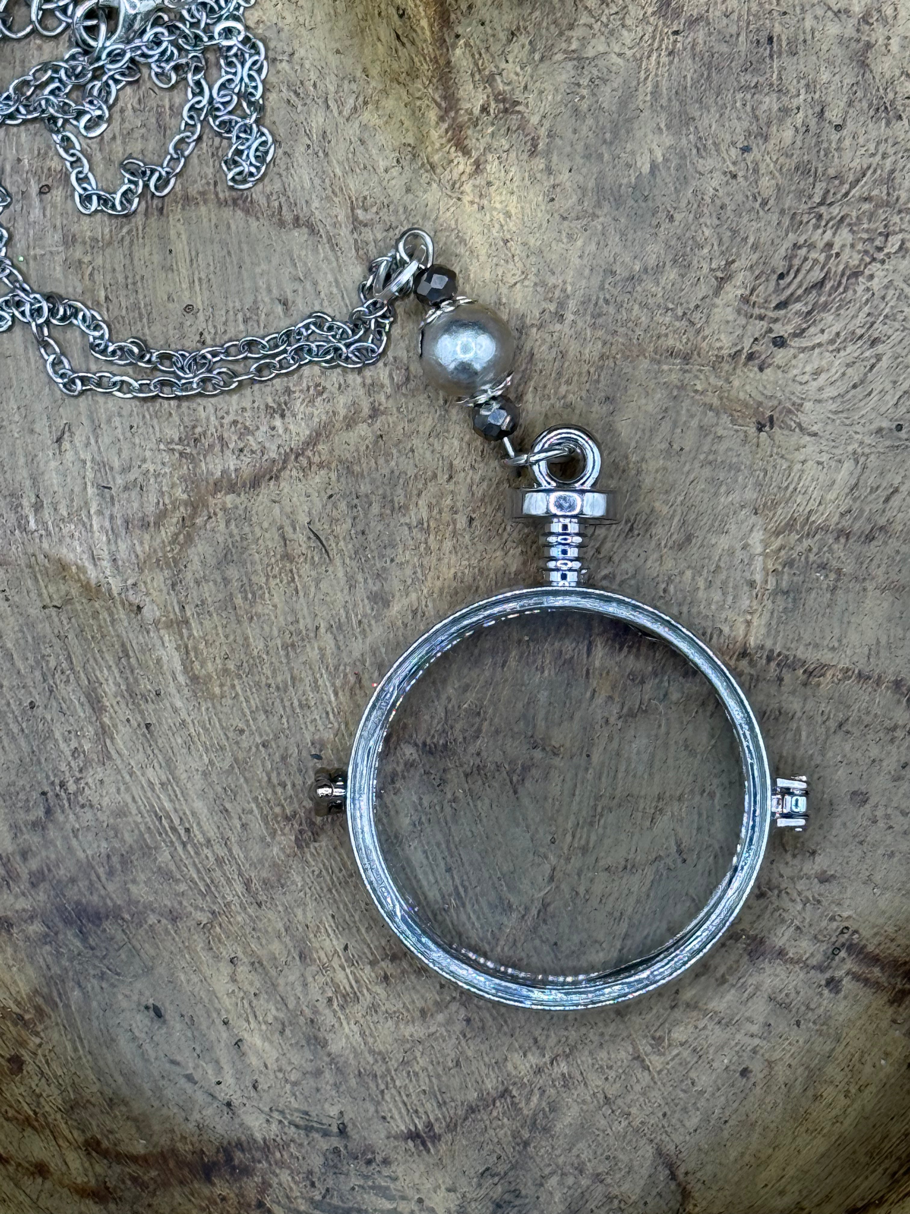 Vintage Style Magnifying Glass Necklace, Silver Monocle Pendant, Steampunk Cosplay Accessory