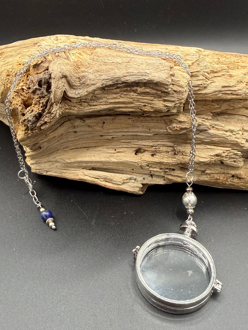 Vintage Style Magnifying Glass Necklace, Silver Monocle Pendant, Steampunk Cosplay Accessory