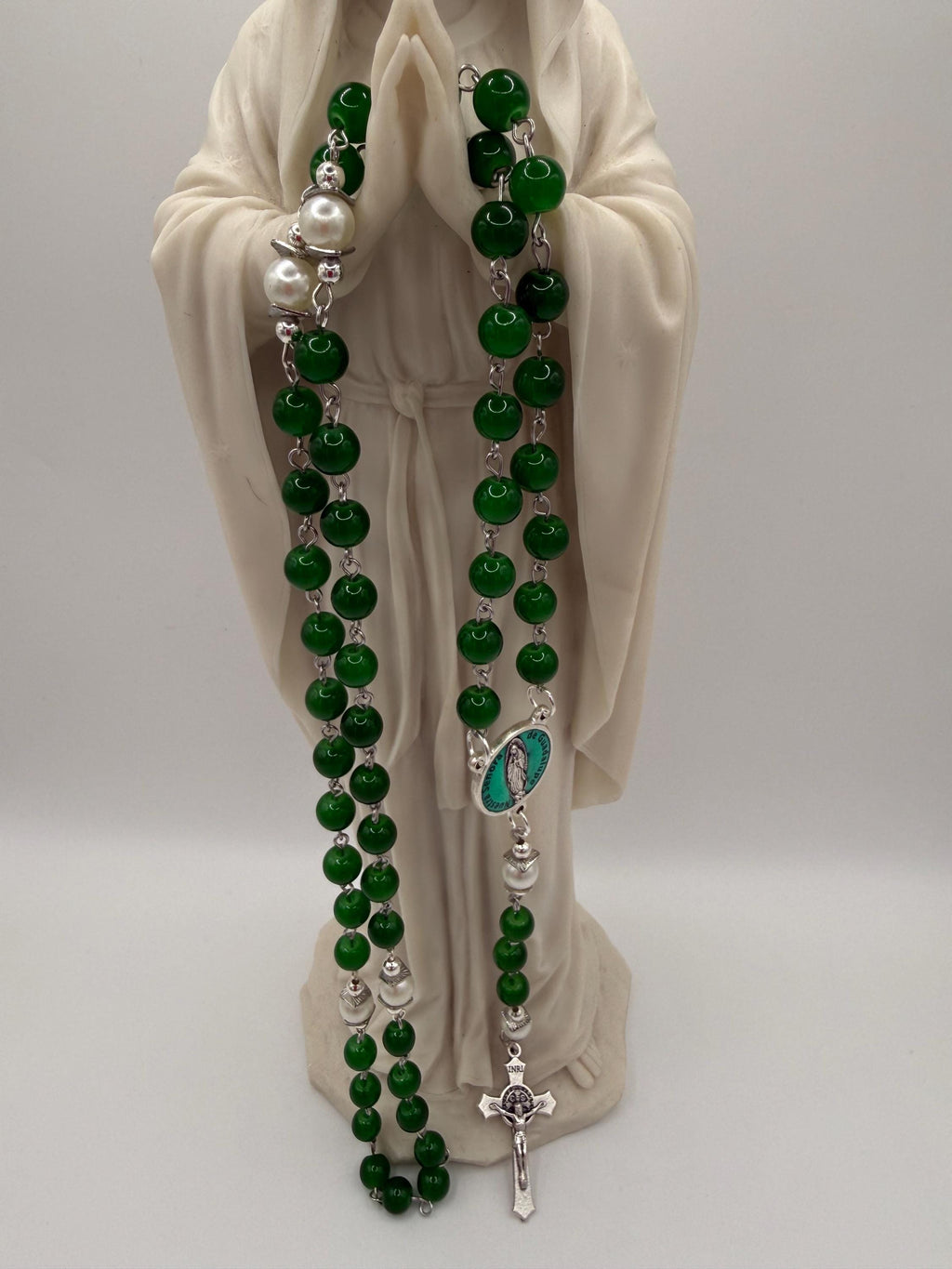 Emerald Green Glass Bead Rosary with Pearl Like Accents | Miraculous Medal Center | St. Benedict Crucifix